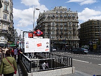 Madrid 2012 -39  Unmittelbar vor dem Hotel befindet sich ein Zugang zur Metro - sehr praktisch. : Madrid