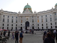 114  Die Hofburg.