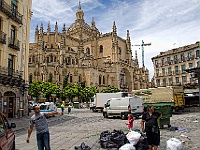 050  Der Marktplatz von Segovia mit der Kathedrale.